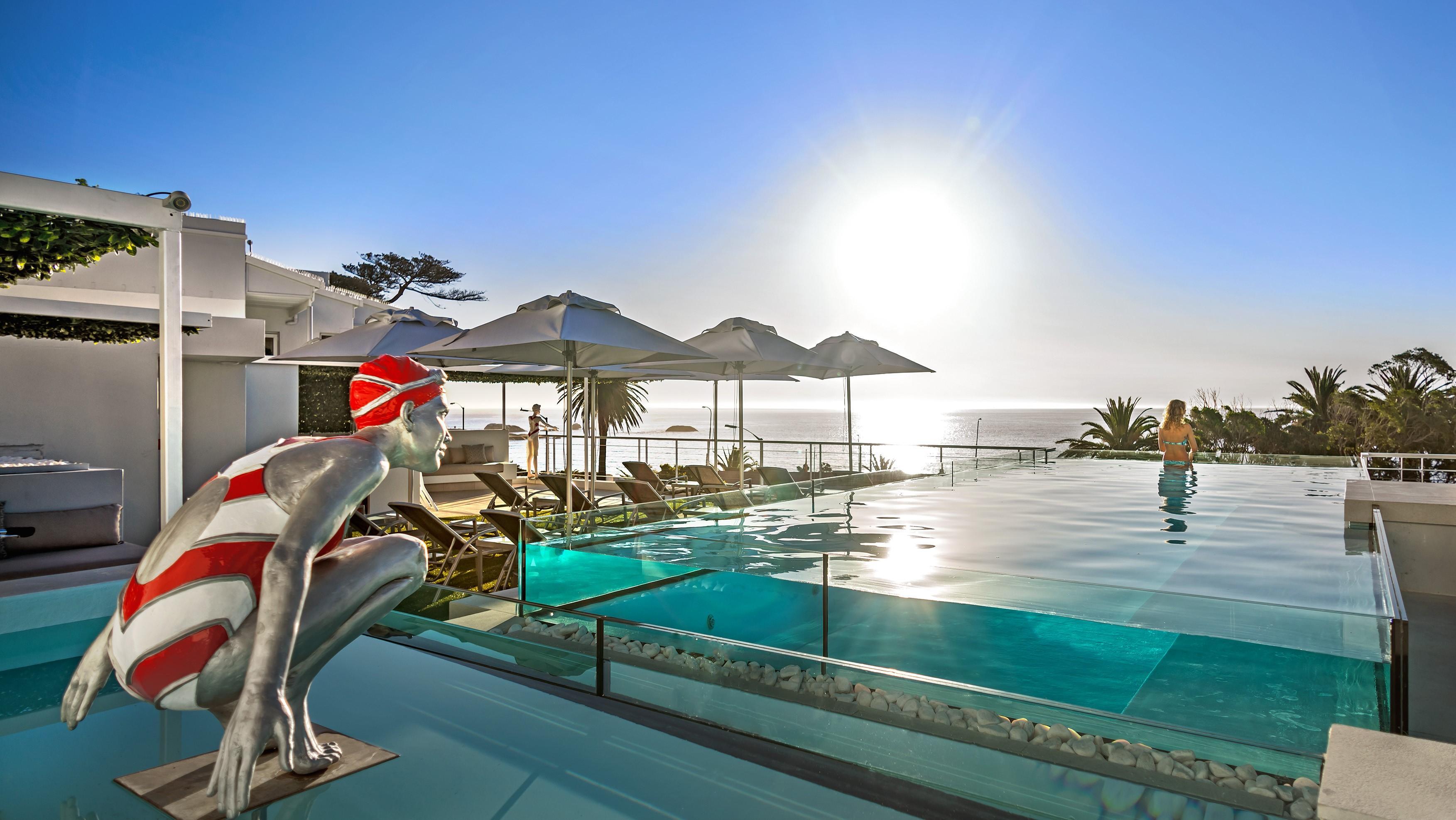South Beach Camps Bay Boutique Hotel Fokváros Kültér fotó The pool at the hotel