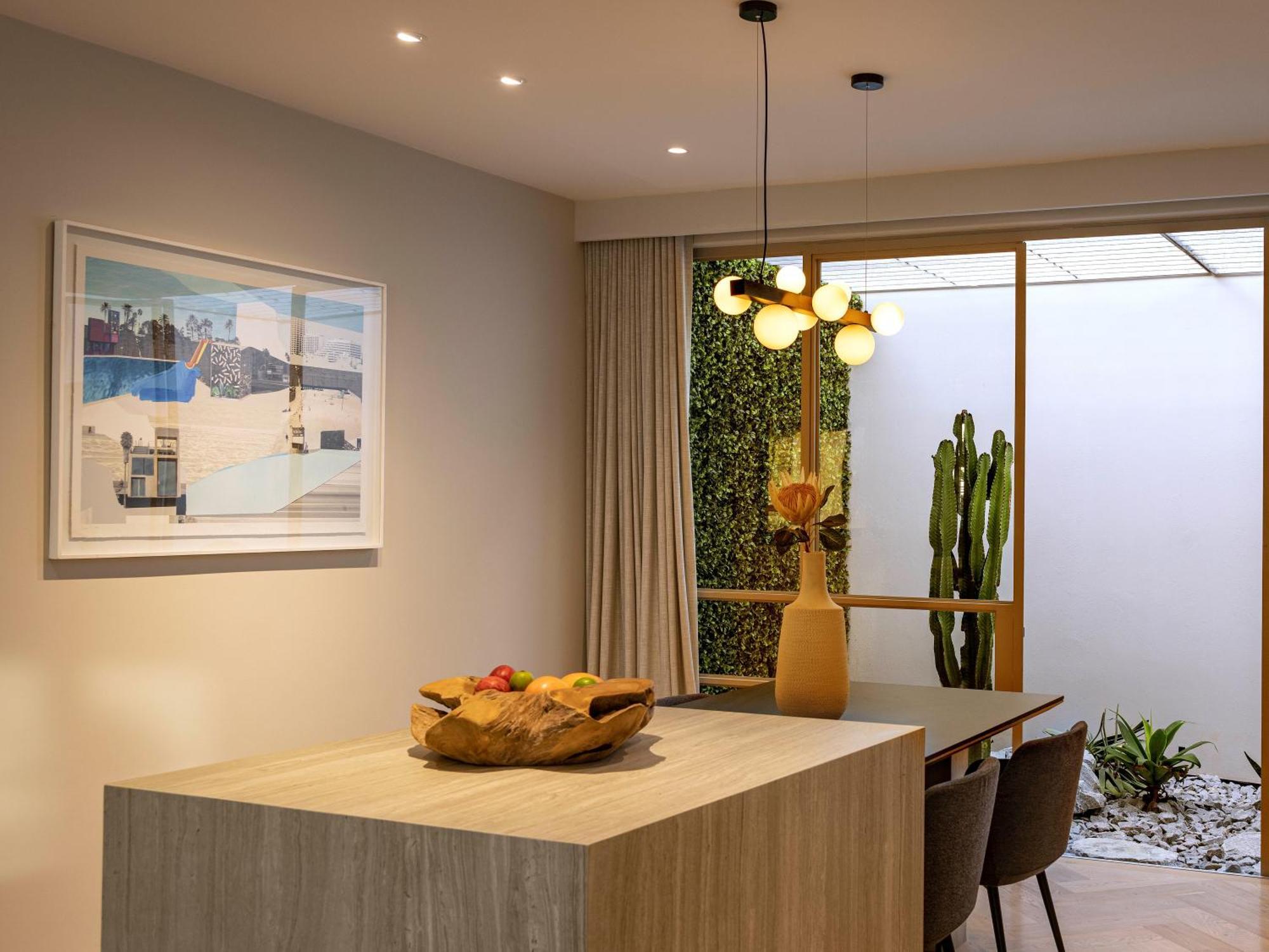 South Beach Camps Bay Boutique Hotel Fokváros Kültér fotó A kitchen island