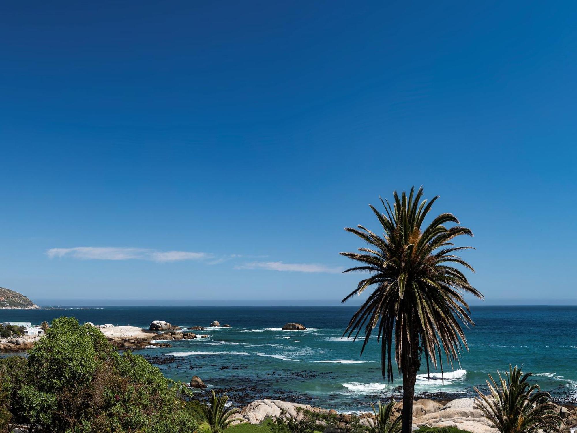 South Beach Camps Bay Boutique Hotel Fokváros Szoba fotó View of Hout Bay